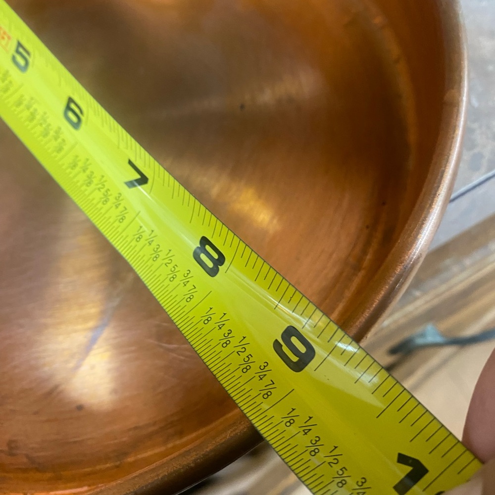 Vintage solid Copper 9inches Pan or serving tray - Picture 4 of 7
